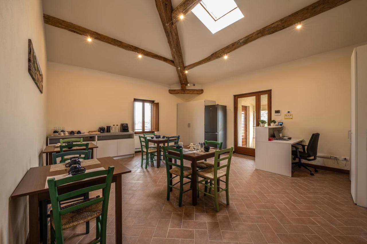 Affittacamere Podere Valserena Monteroni dʼArbia Exteriör bild