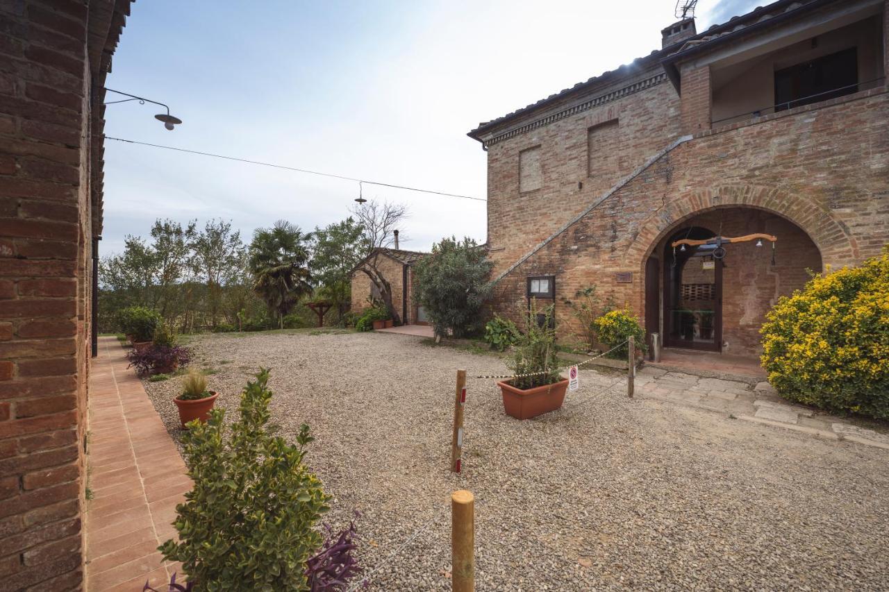 Affittacamere Podere Valserena Monteroni dʼArbia Exteriör bild