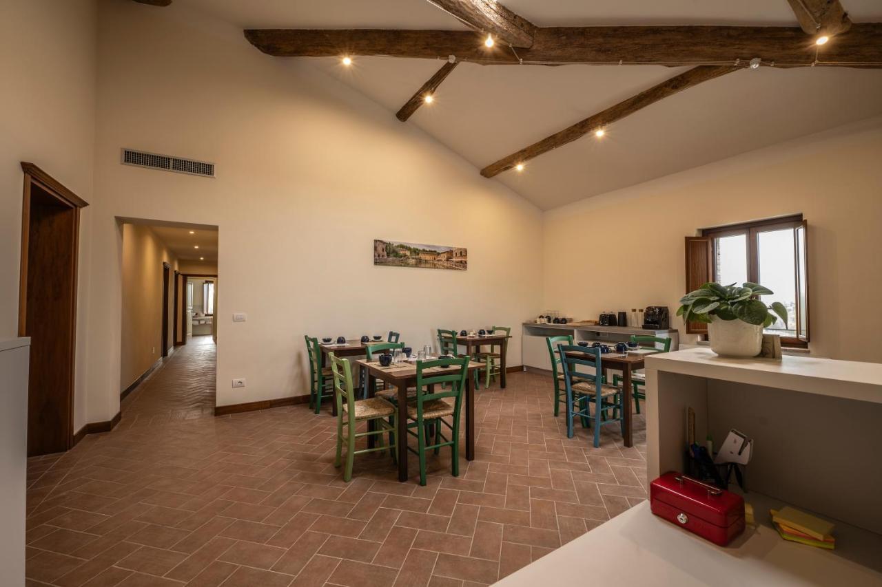 Affittacamere Podere Valserena Monteroni dʼArbia Exteriör bild